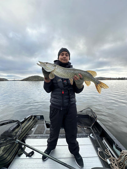 Privat guidad fisketur med båt – Eget sällskap