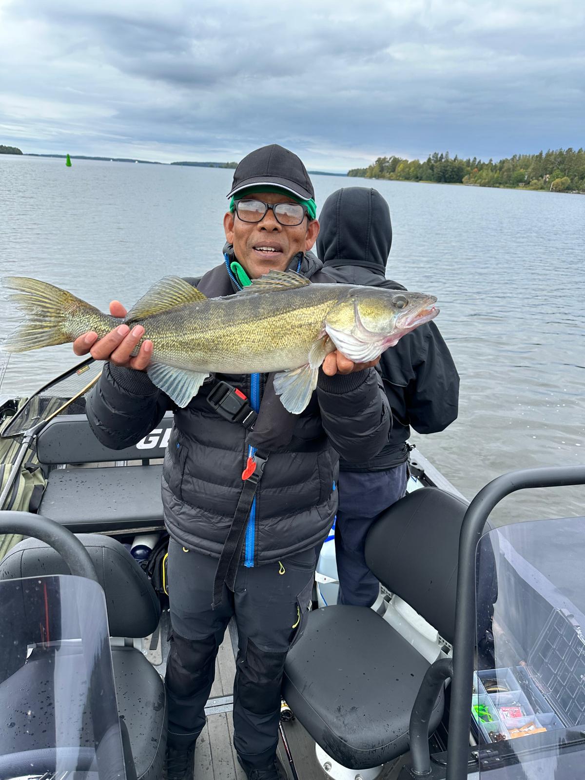 Privat guidad fisketur med båt – Eget sällskap